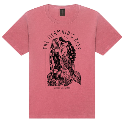 The Mermaid's Kiss washed cotton t-shirt in Faded Rose, featuring a black hand screen-printed sailor and mermaid embracing, inspired by Klimt's The Kiss. Exclusive to Waves & Wild Water. Hand printed in South Wales by a small veteran owned business.