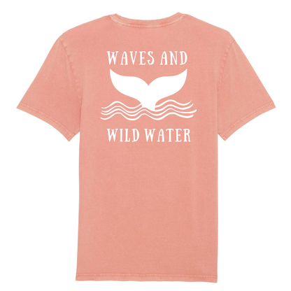 Wild swimmers and sea dippers love this stunning coral pink t-shirt, crafted from 100% organic cotton. This tee isn’t just about looks—it embodies the spirit of the ocean, with our whale tail and waves logo hand screen printed in white vegan ink across the back.